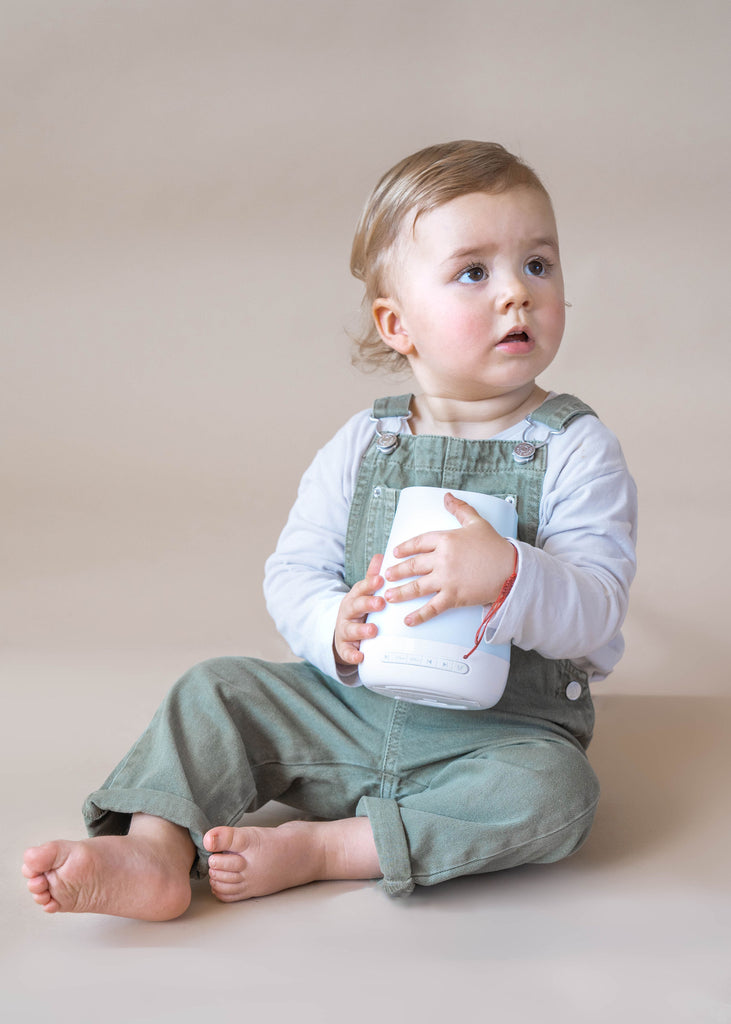 Máquina de Ruido blanco y Lámpara de noche manejable por wifi.