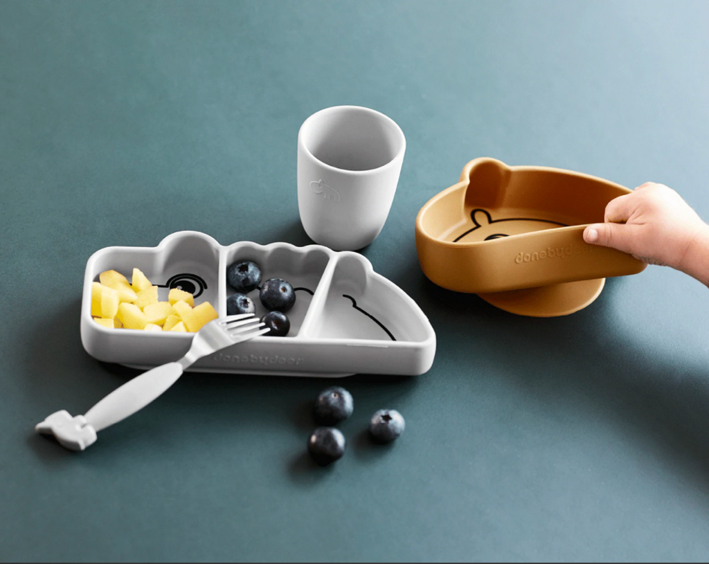 Plato de silicona antideslizante, Croco  Gris